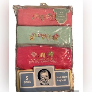 Gerber Tagless Onesies (4)